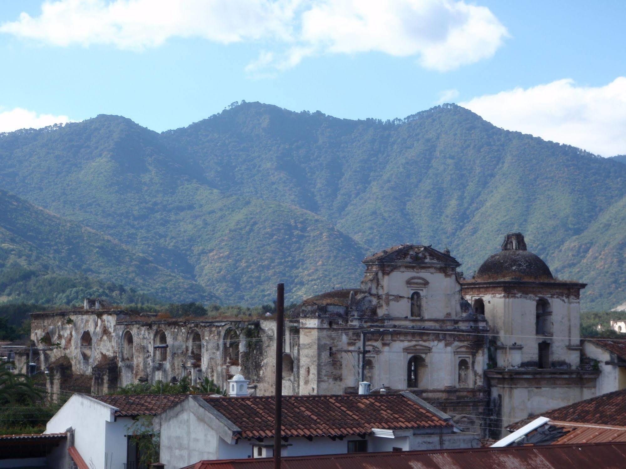 Hotel Meson Del Valle By Ahs Antigua Exterior photo